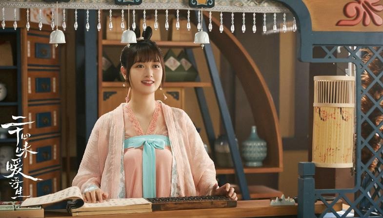 “圈内狂人”董思怡：当郭敬明面怼他发房卡，让毒嘴评委哑口无言