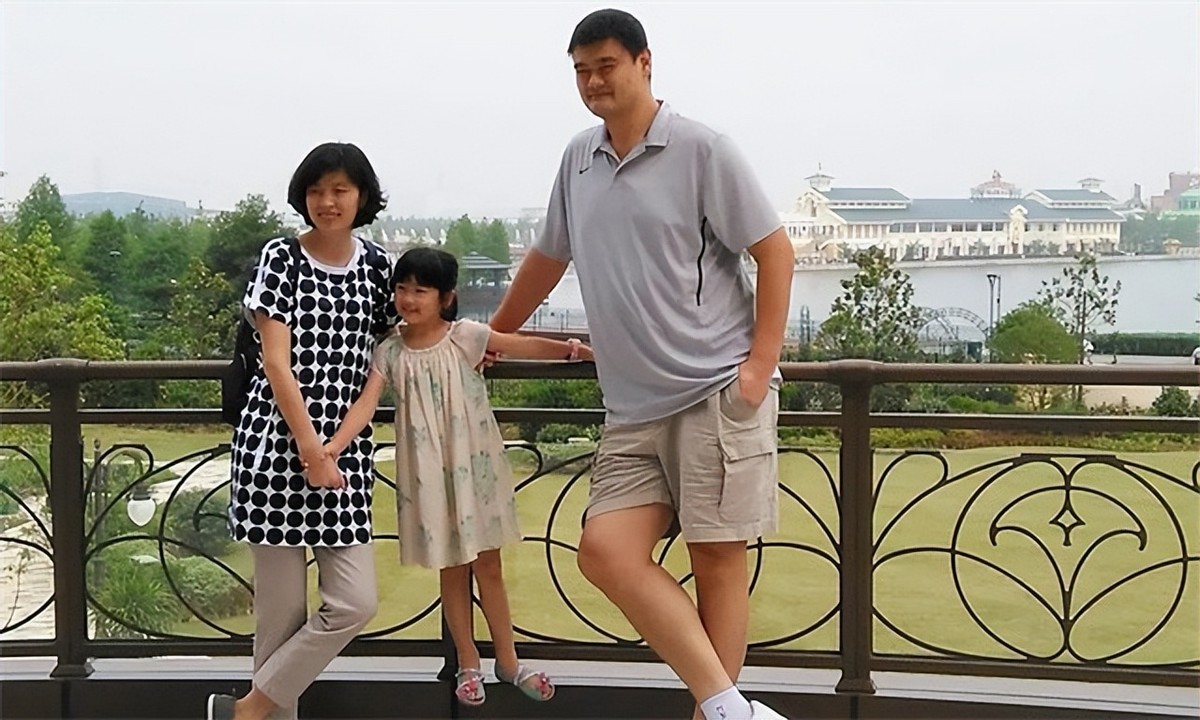 姚明老婆葉莉（姚明和妻子葉莉的愛情故事）