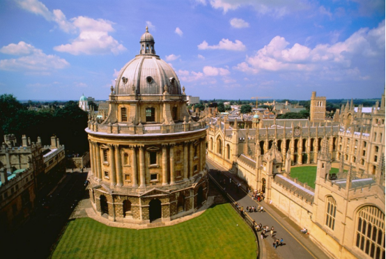 在牛津和斯坦佛留学，是什么体验？卫星云图看学校的构造