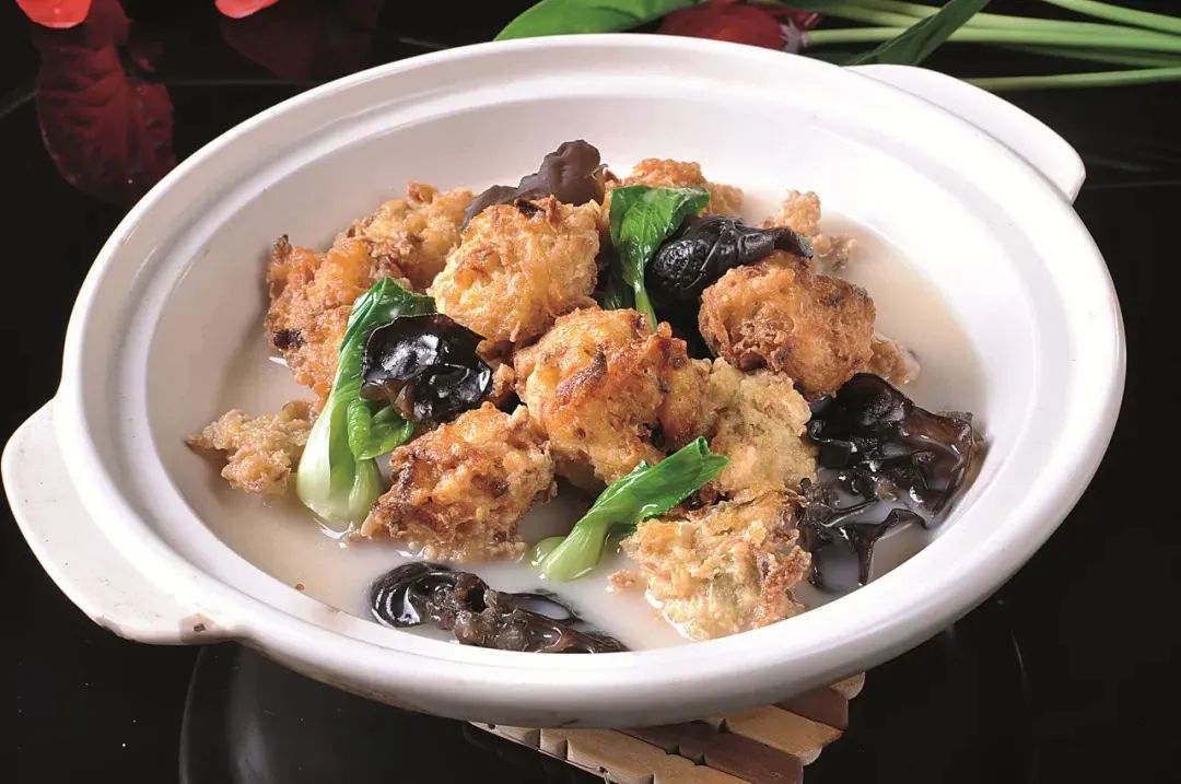春寒料峭，做这类菜品够暖够烫，家人最爱