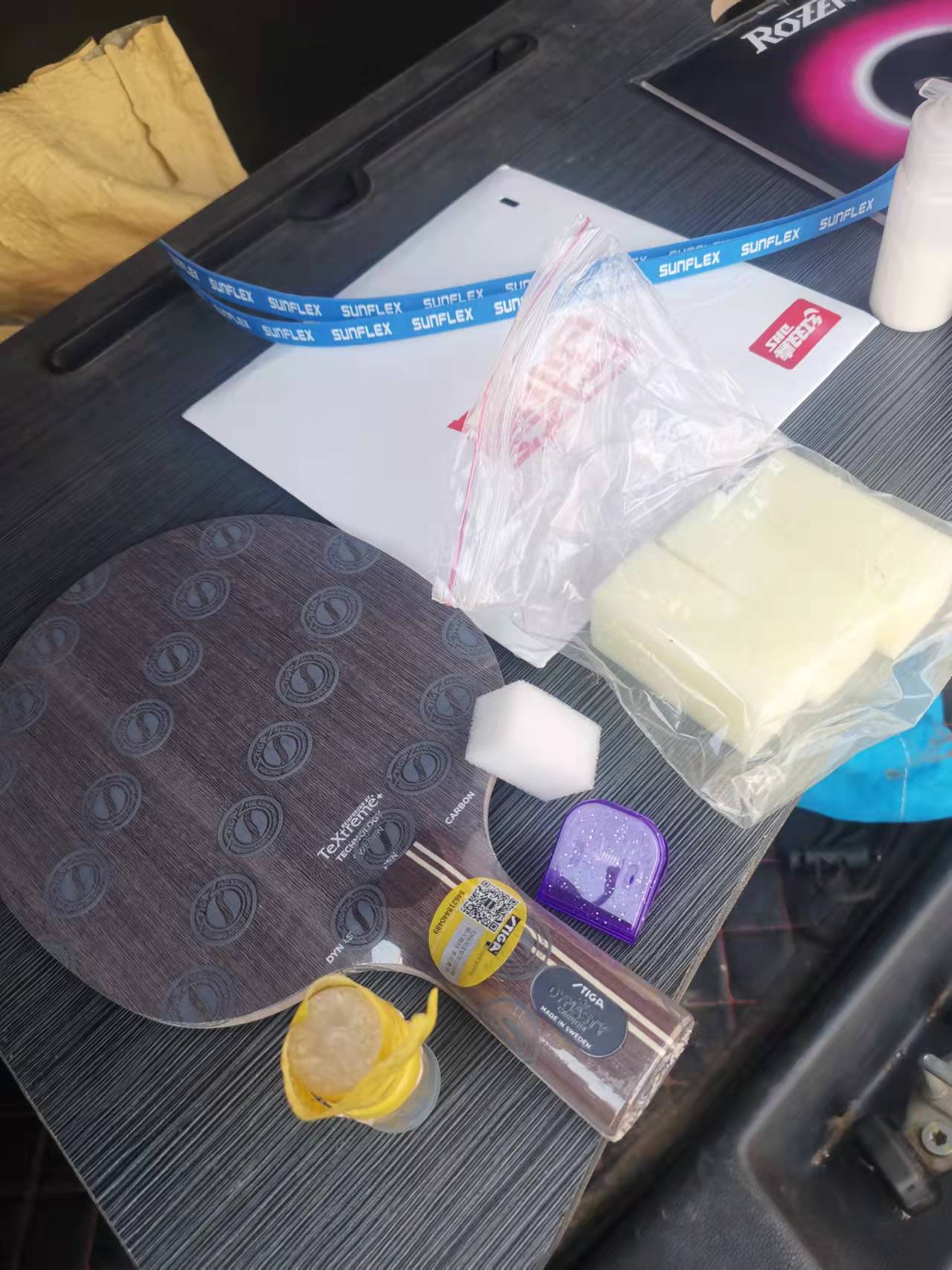 乒乓球拍表面怎么怎么變粘（大神級的乒乓球粘拍技巧分享）