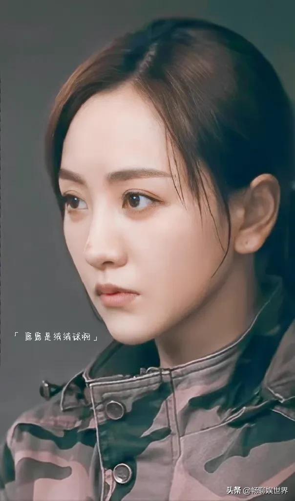 41岁的杨蓉看起来依旧年轻漂亮