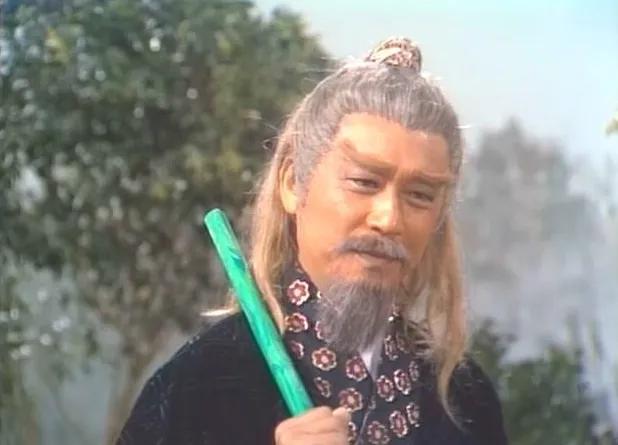 同样是演“黄药师”，把曾江和其余4位放在一块，差距就出来了