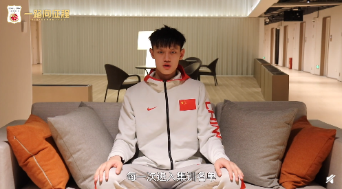 篮球比赛一队得多少人（中国男篮又有重大决定！一队50人！真要玩命打进奥运会）