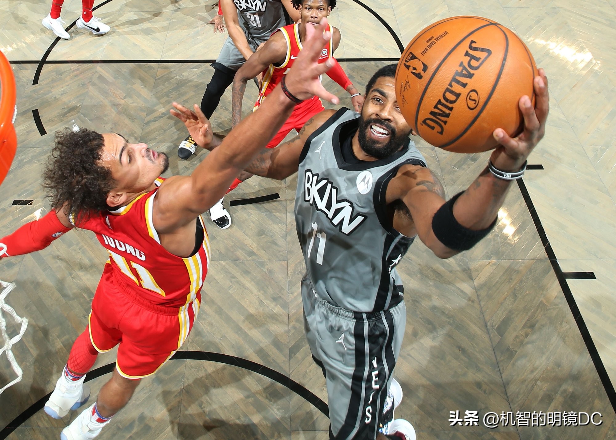 哪些明星和nba停止合作（耐克暂停了与NBA明星凯里·欧文的合作伙伴关系）-华海博客