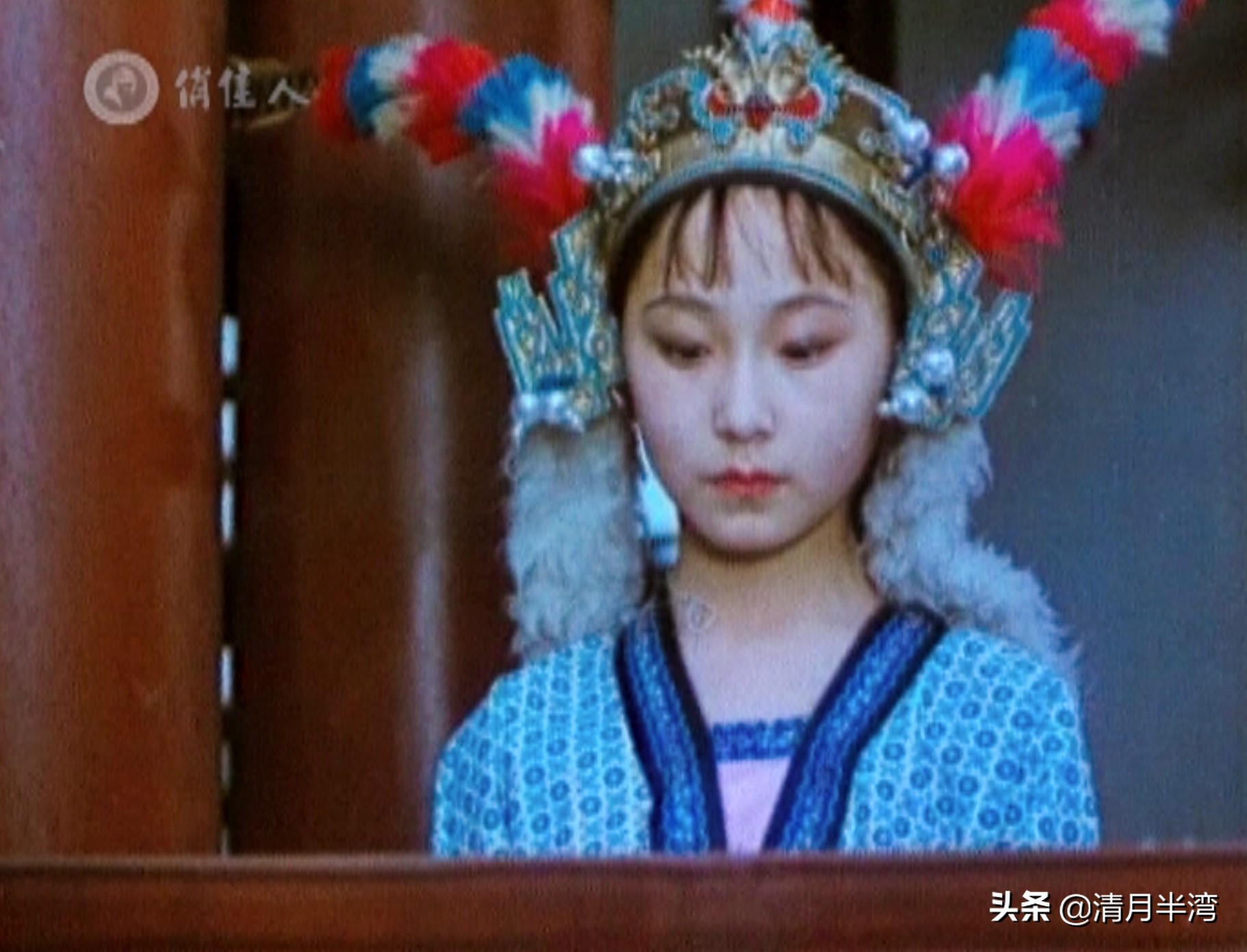 北影版《红楼梦》40位美人集锦，耐看不撞脸，打酱油的都惊鸿一瞥