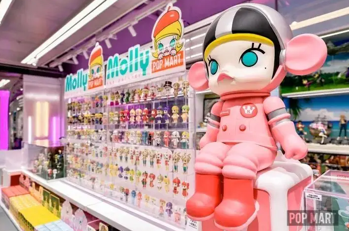 河南80后年轻富豪，利用人性弱点狂割“韭菜”，大赚500亿