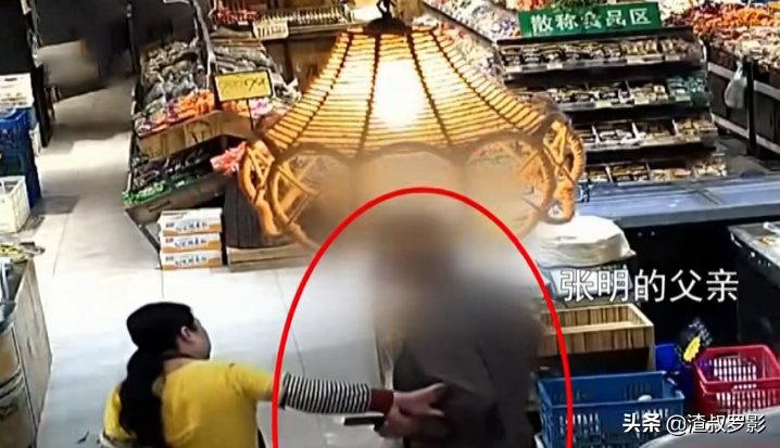 2020年一老人超市偷鸡蛋猝死，家属称偷鸡蛋是维权，上门索赔38万