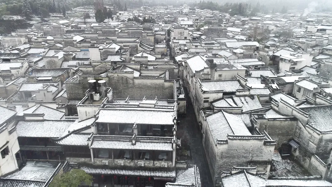 徽州过大年| 雪润黟县，淡雅如画。