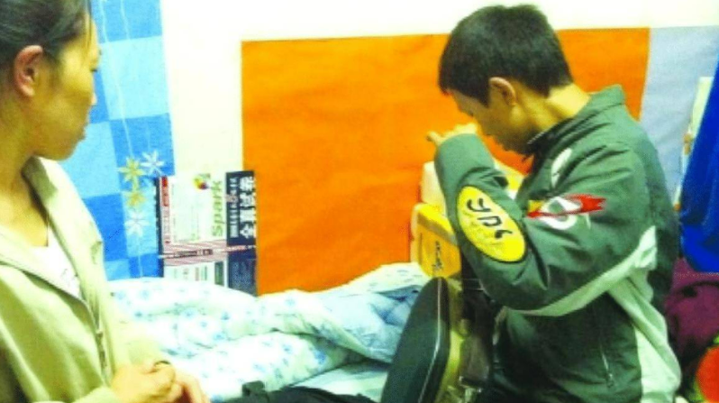 13岁神童考上985名校，茅台承诺资助4年学费，为何仅一年便喊停？