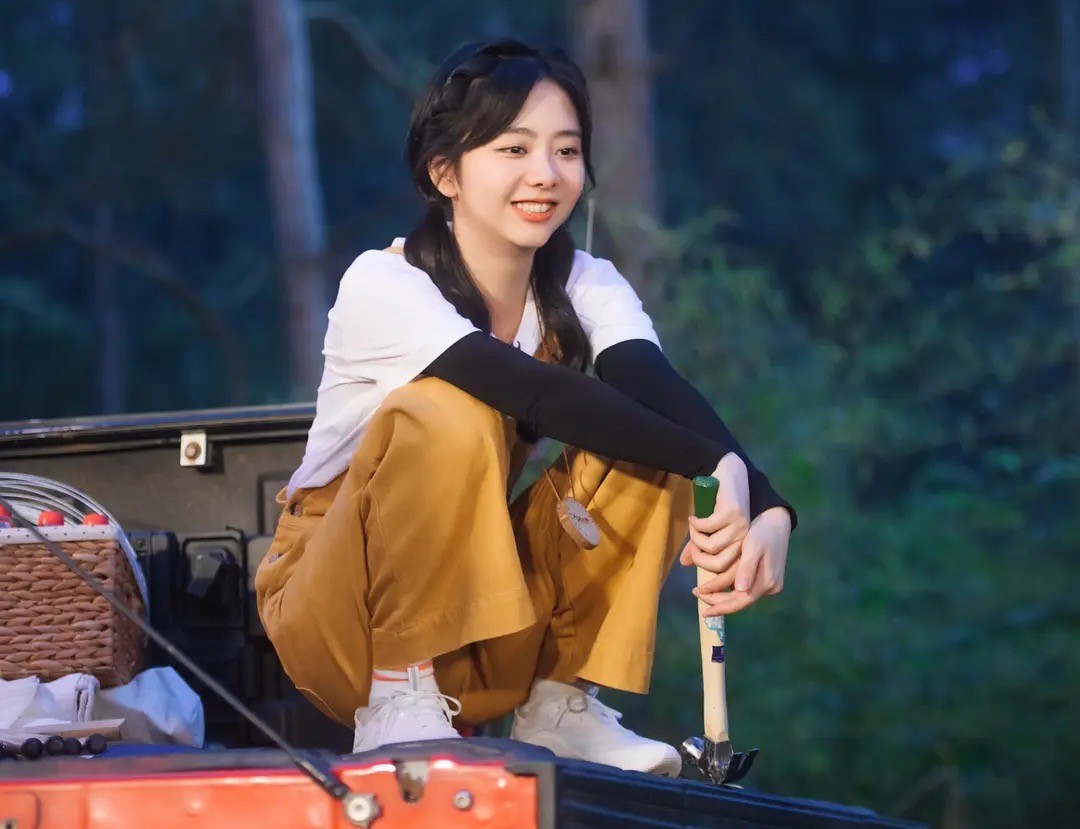 《中餐厅6》阵容上热搜，张若昀加盟不意外，大满贯视后才是惊喜