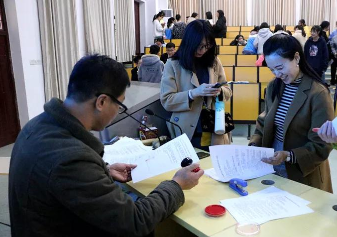 大学工科专业热度排名，土木工程意外登顶，计算机“跌落神坛”