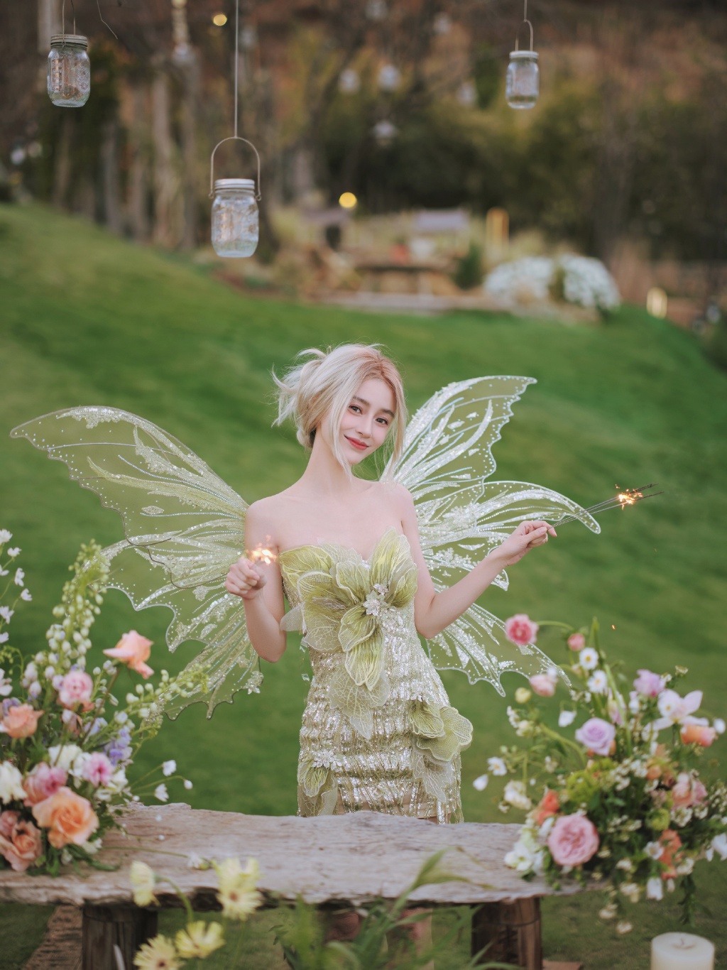 青色头发图片(明星早春新发色) - 赤虎壹号