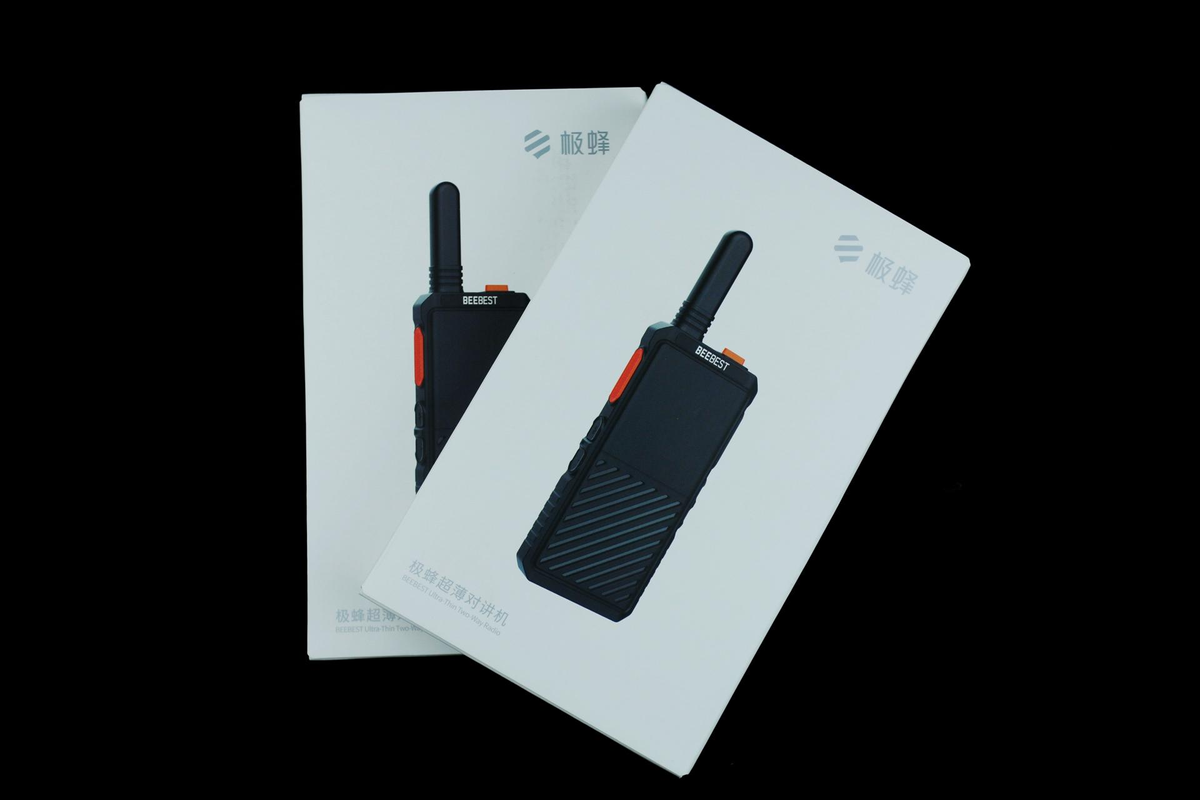 户外通联利器 不用担心网络无信号-极蜂超薄对讲机入手实测