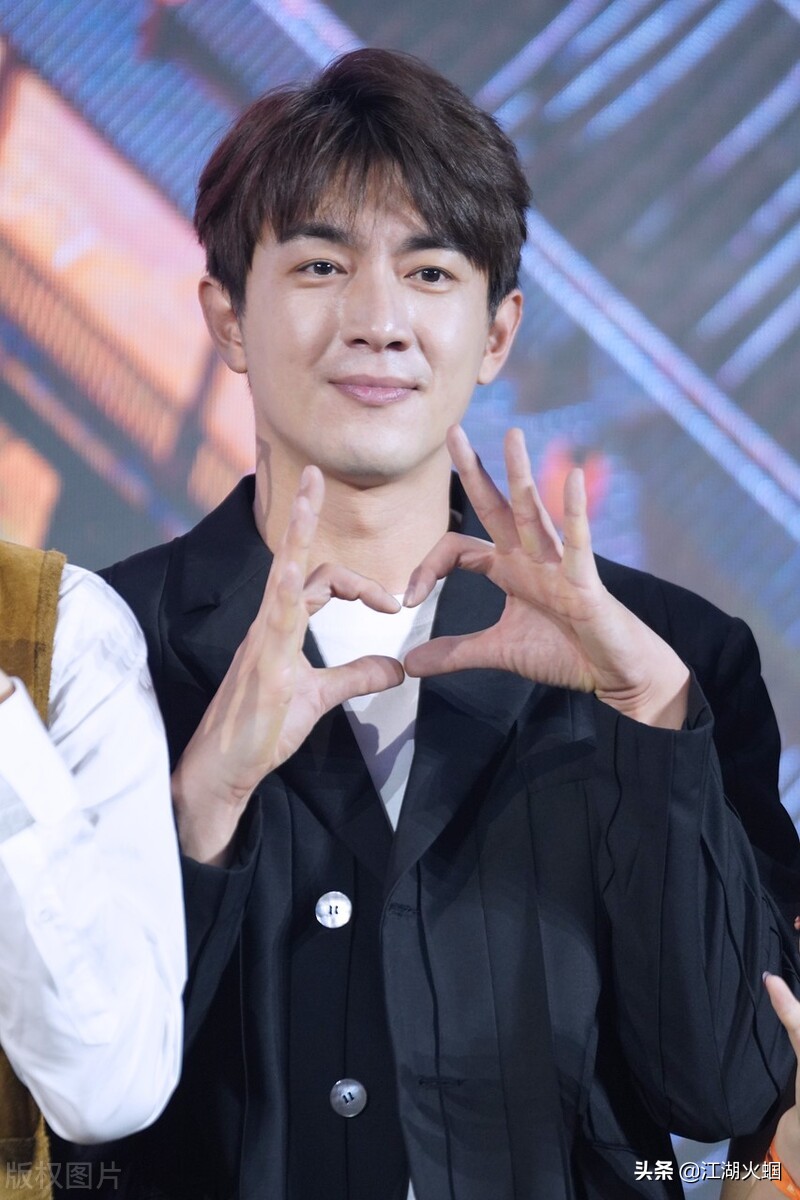 八卦：任嘉伦 谭松韵 金晨 杨紫 娜扎 蓝盈莹 林更新 彭于晏 罗云熙 刘亦菲