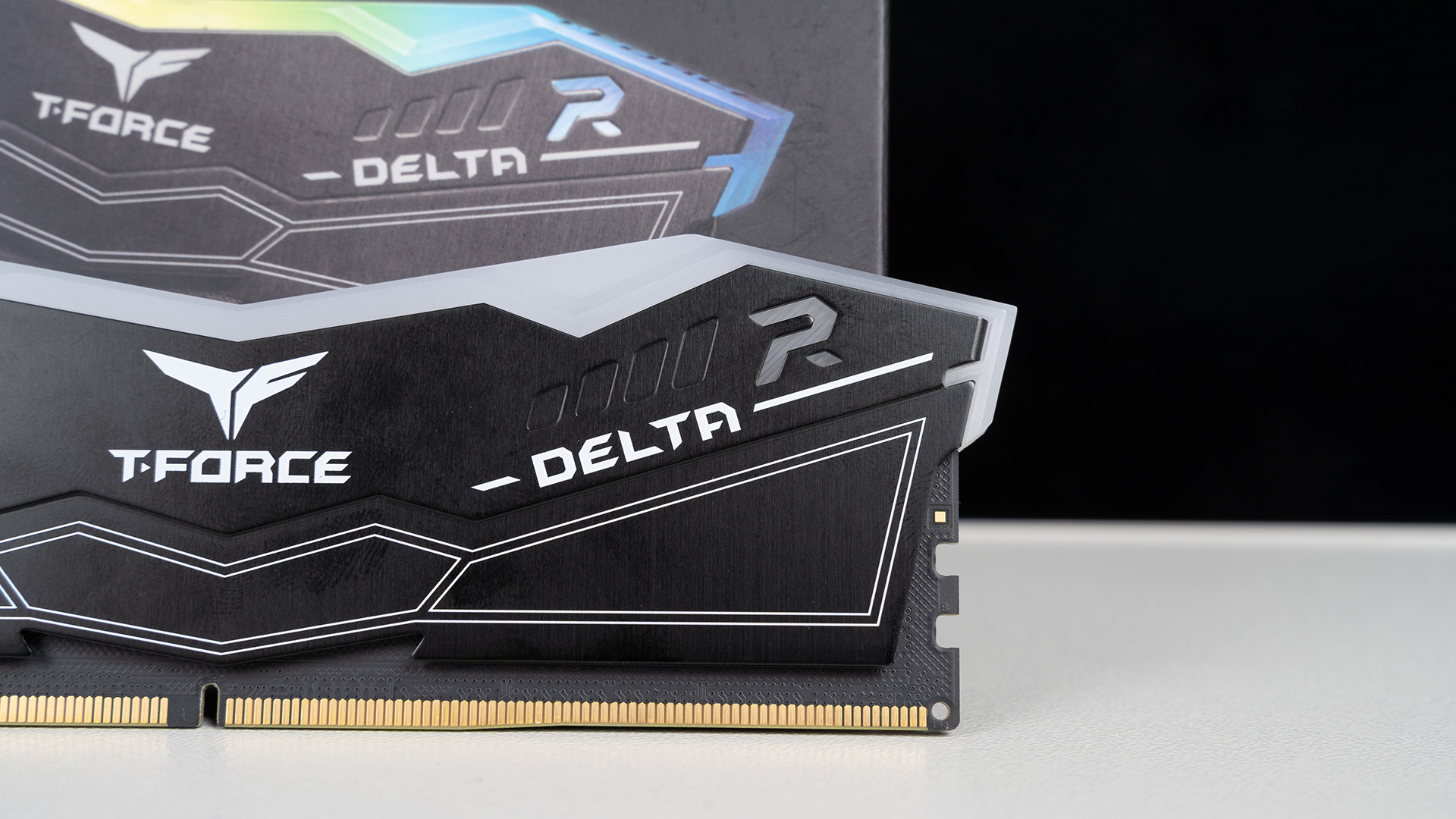 十铨DELTA RGB DDR5 6400高频内存体验，十三代酷睿的最佳拍档