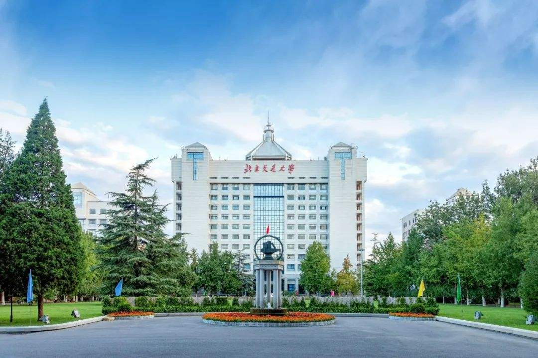 百年前，他打破中国人不能自建铁路的妄言！百年后，这条铁路连接起冬奥梦想！