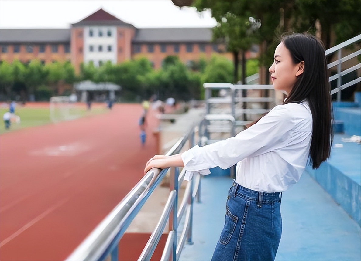 2017大学男生发型（大一到大四）