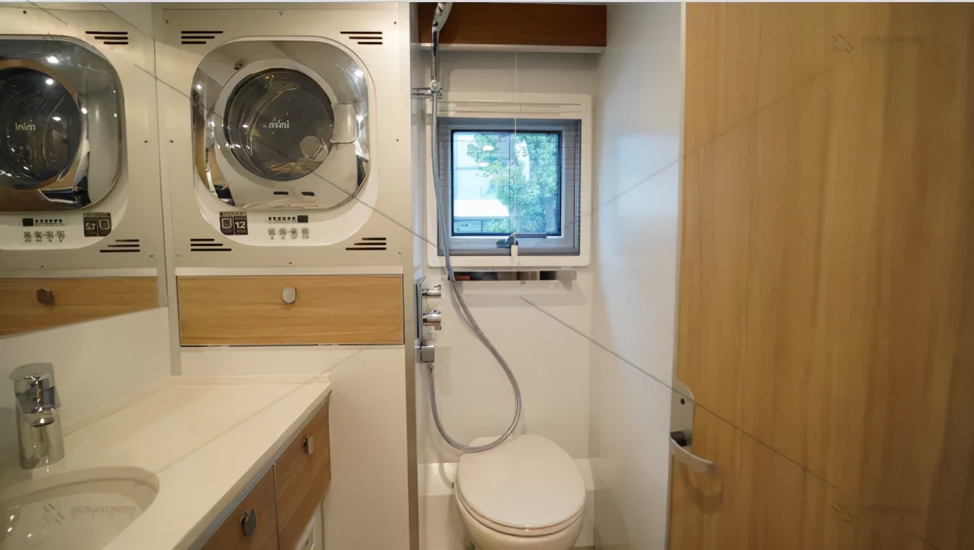 硬核流浪、逐光前行——国产4×4越野房车居住篇