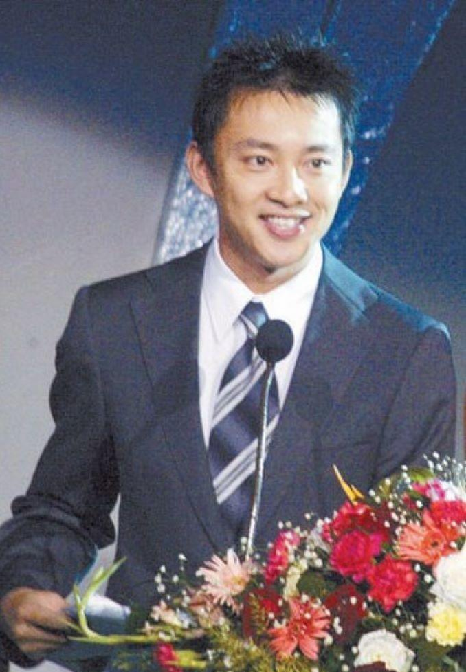 主持人亚宁:"被迫"转型幕后,现任爱奇艺总裁,今53岁婚姻成谜