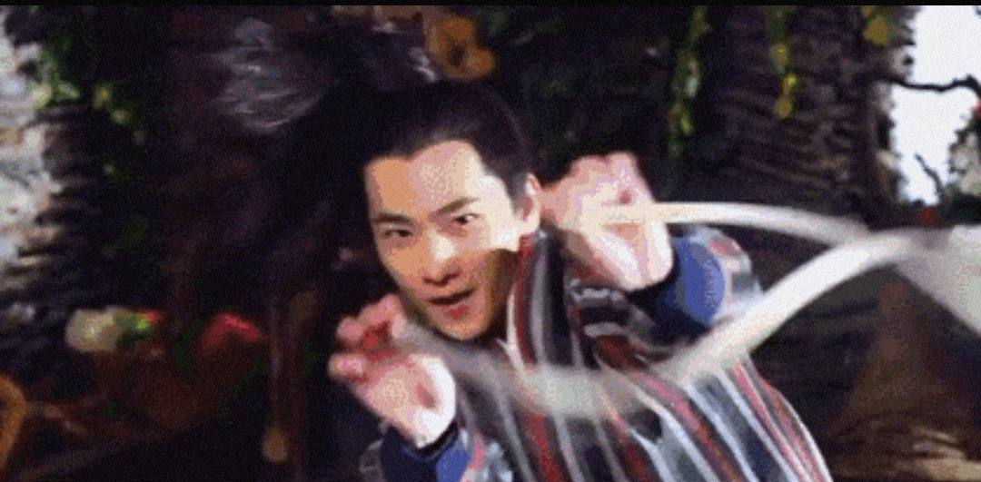 正剧耍帅、喜剧抽搐，连表情都管不住，他们怎么混成的当红明星？