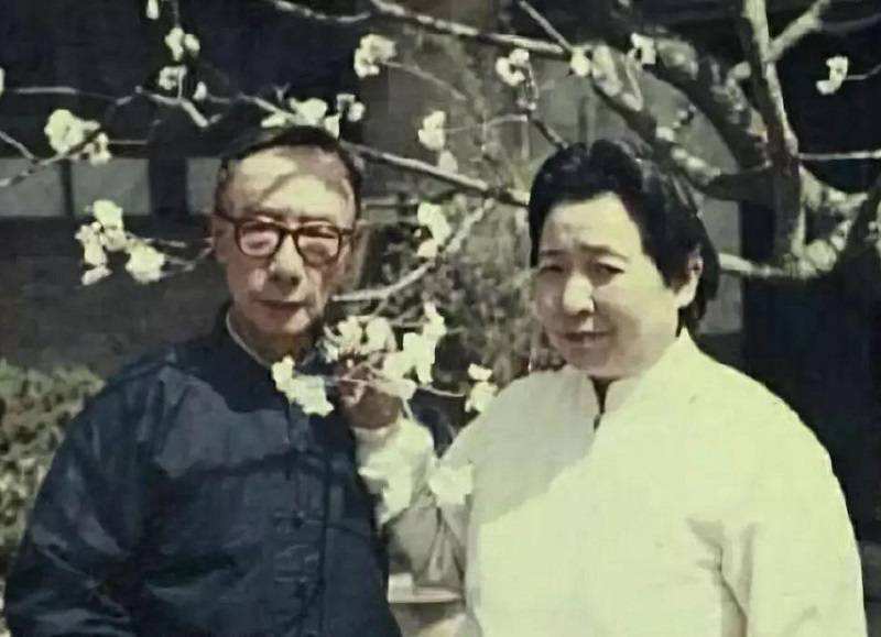 溥杰出狱后，想与日本皇室妻子团聚，总理爽快同意，溥仪强烈反对