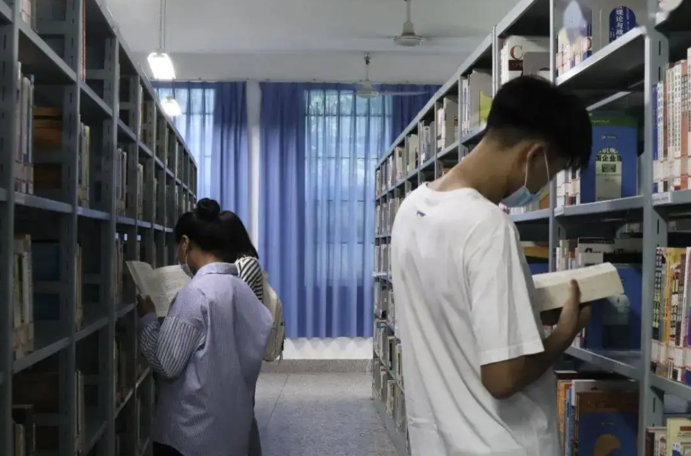 大学生找工作难？可以考虑这6所大学，毕业进体制内的可能性很大