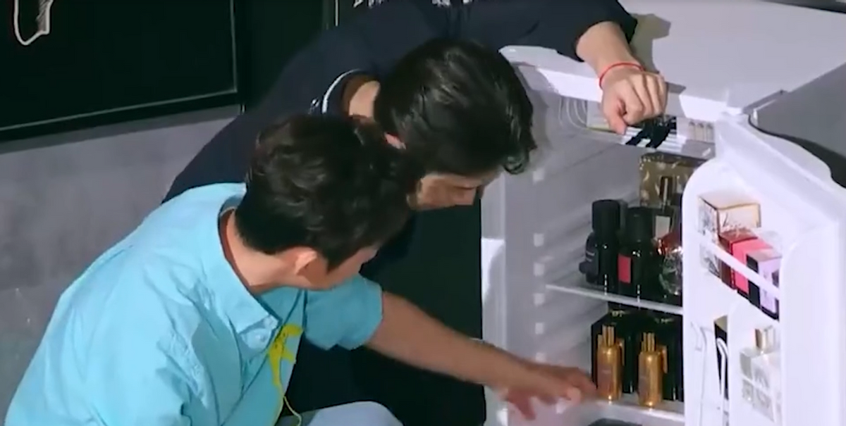 一向好脾气的何炅录制现场疯狂发飙，一声对不起价值北京一套别墅