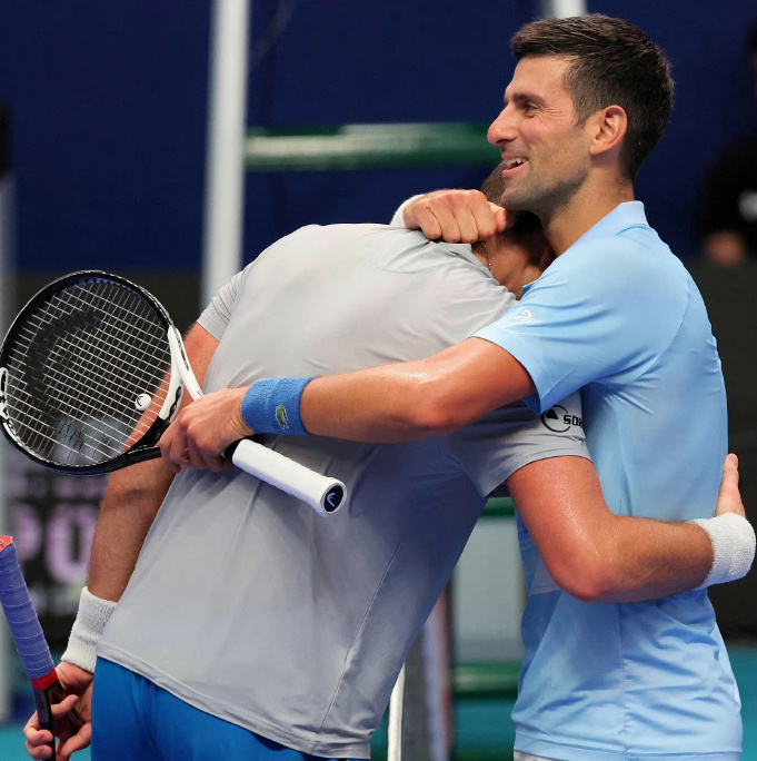 网球抢七（德约夺第90冠，弗里茨双抢七登顶，世界第一遭逆转，中国球员双败）