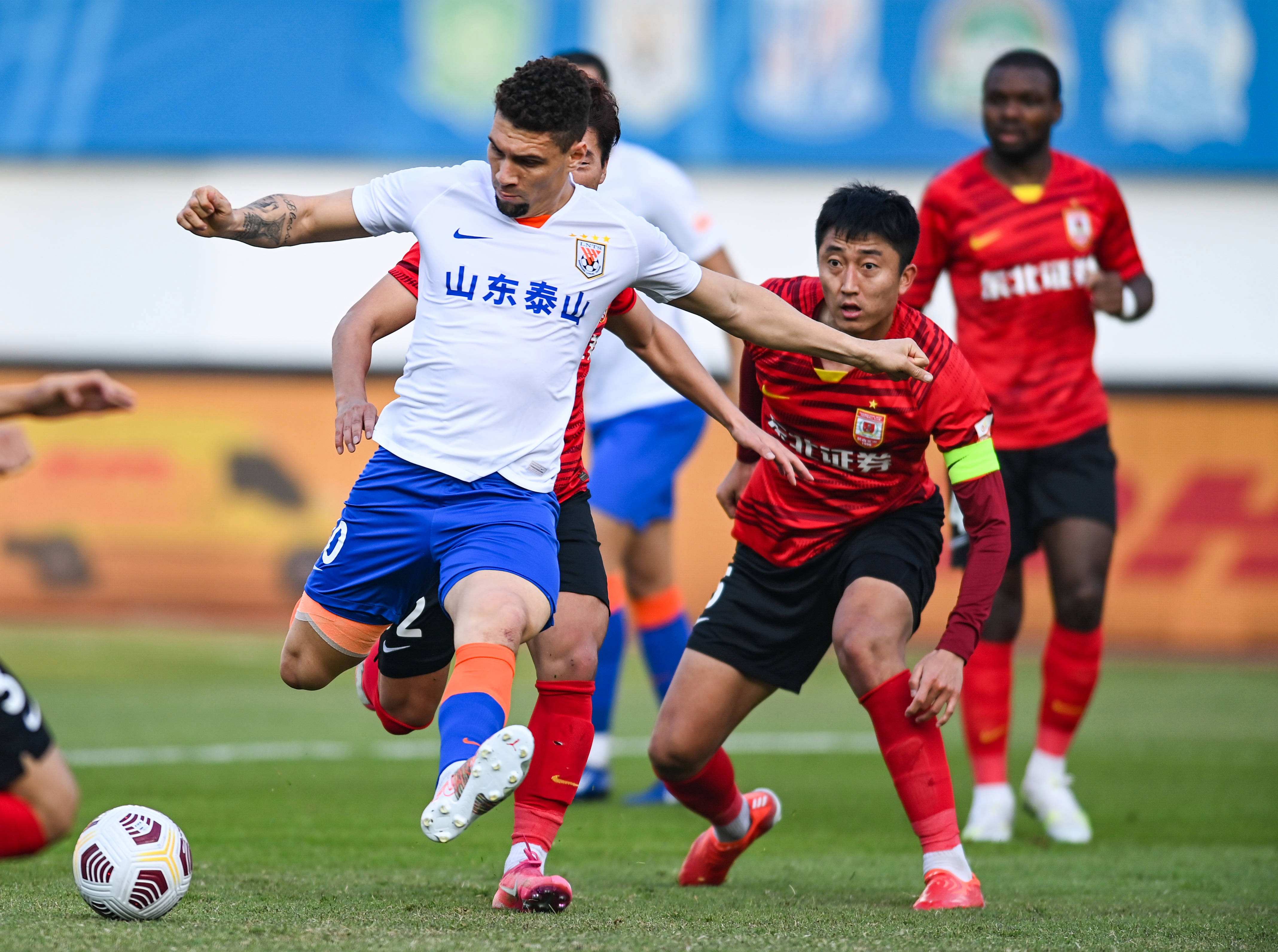 足球0比0算让负吗（说不踢就不踢了？各方呼吁严惩弃赛！联赛公平公正从何谈起？）