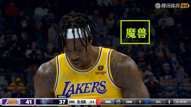 nba湖人灰熊回放(灰熊险胜湖人！莫兰特41 10，詹皇37 13，赛后老詹一把抱住莫兰特)