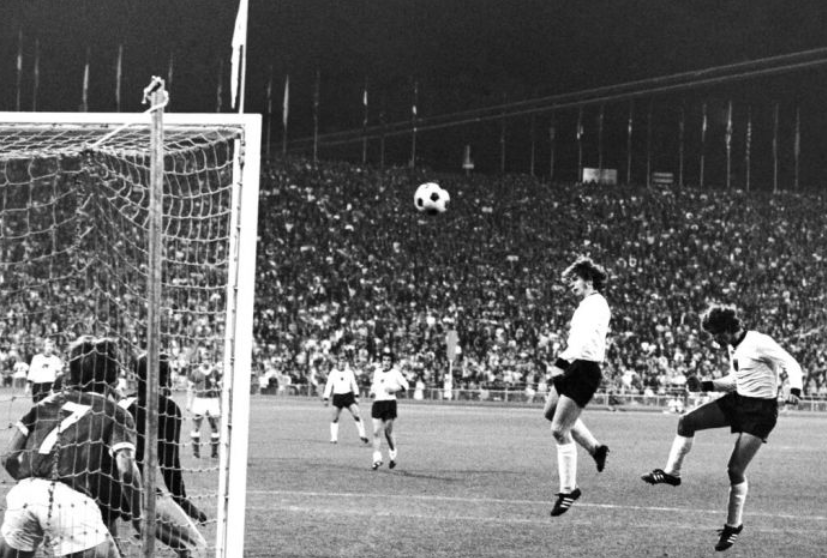 2002世界杯德国队员（东德！奥运足球史上那支连续三届夺牌却被人遗忘的“德国队”）