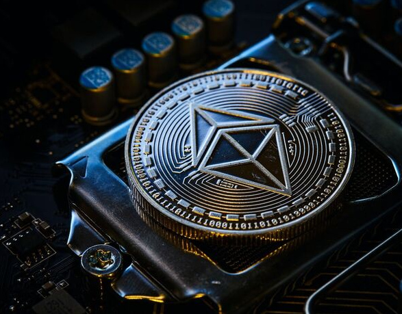 以太坊涨至2.5个月最高：专家看到积极信号