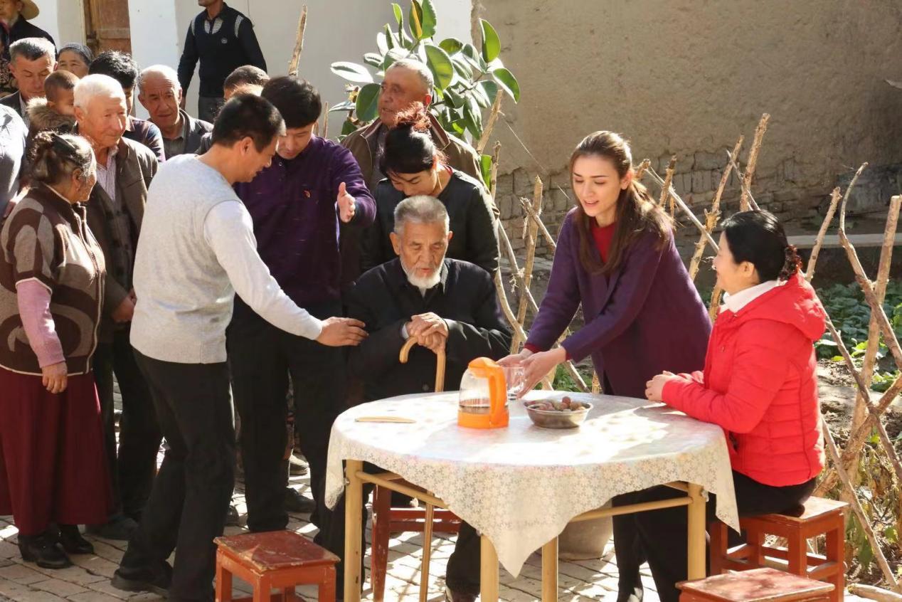 改编自报告文学的《杰米拉》挥出了两记现实主义重拳