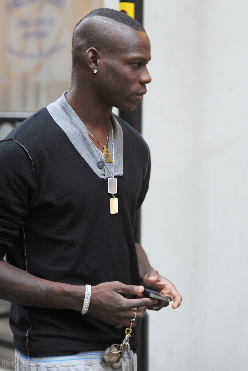 关于足球的格言名句（足球励志名言名句(二)）