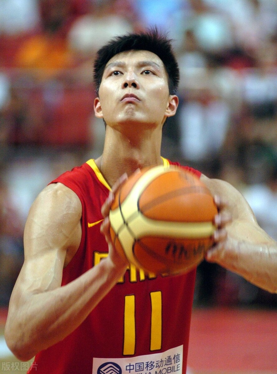 中国男篮有哪些人打过nba(中国男篮最强的十名球员，易建联难以抗衡姚郅，三分王李楠)