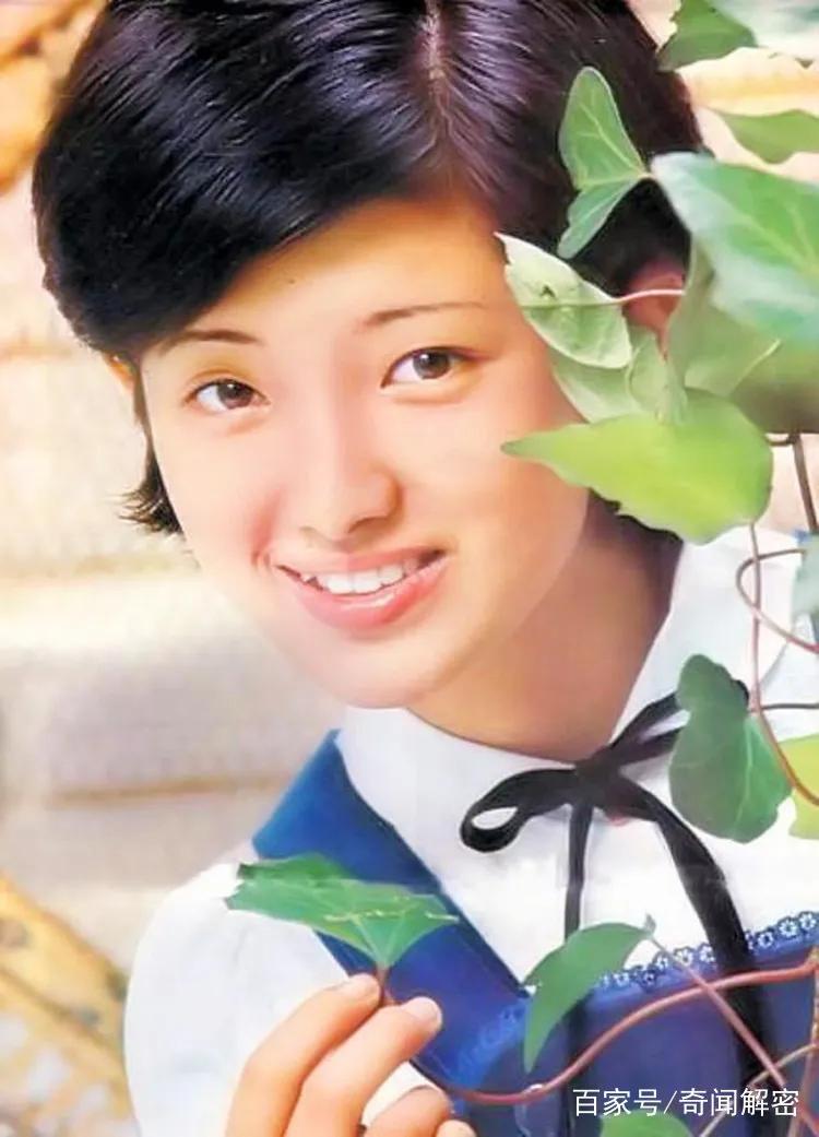 山口百惠，25张精美的照片