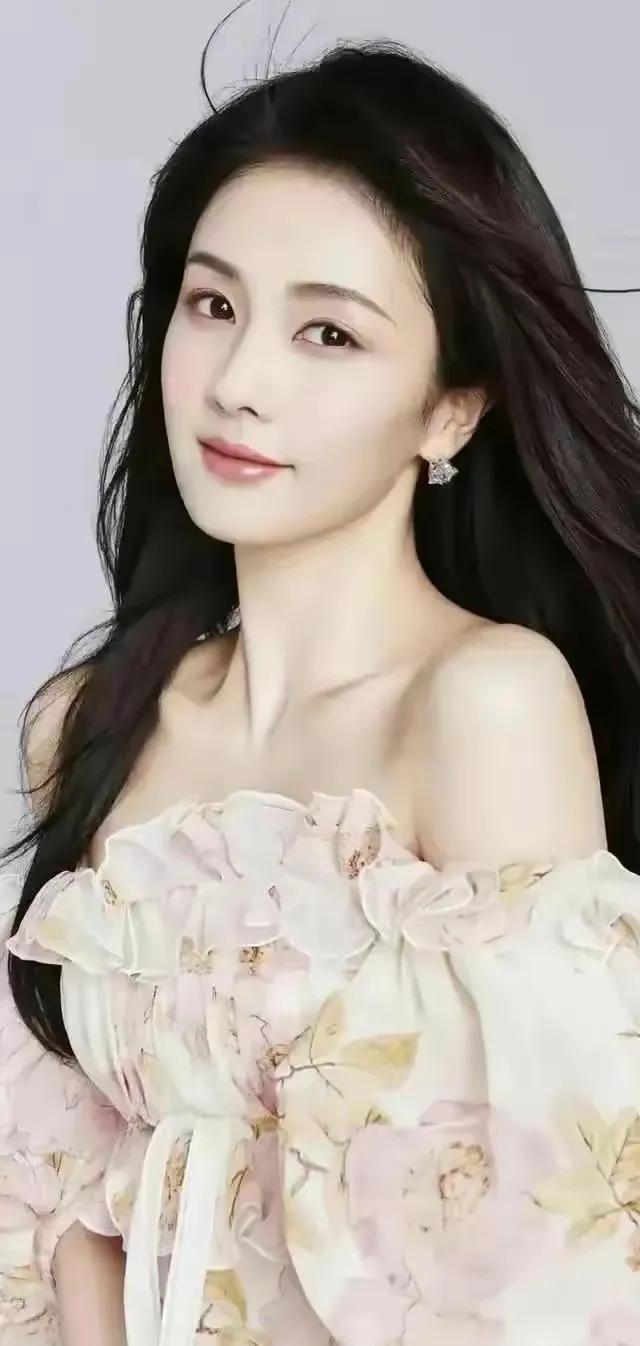 张天爱、杨幂杂志大片，清纯唯美，炫彩多姿