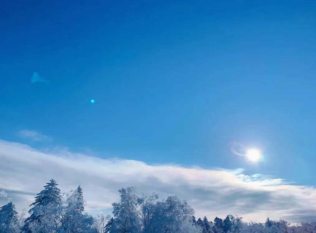 登高眺远景秘境身心愉冬日，来一场任性的雪山游