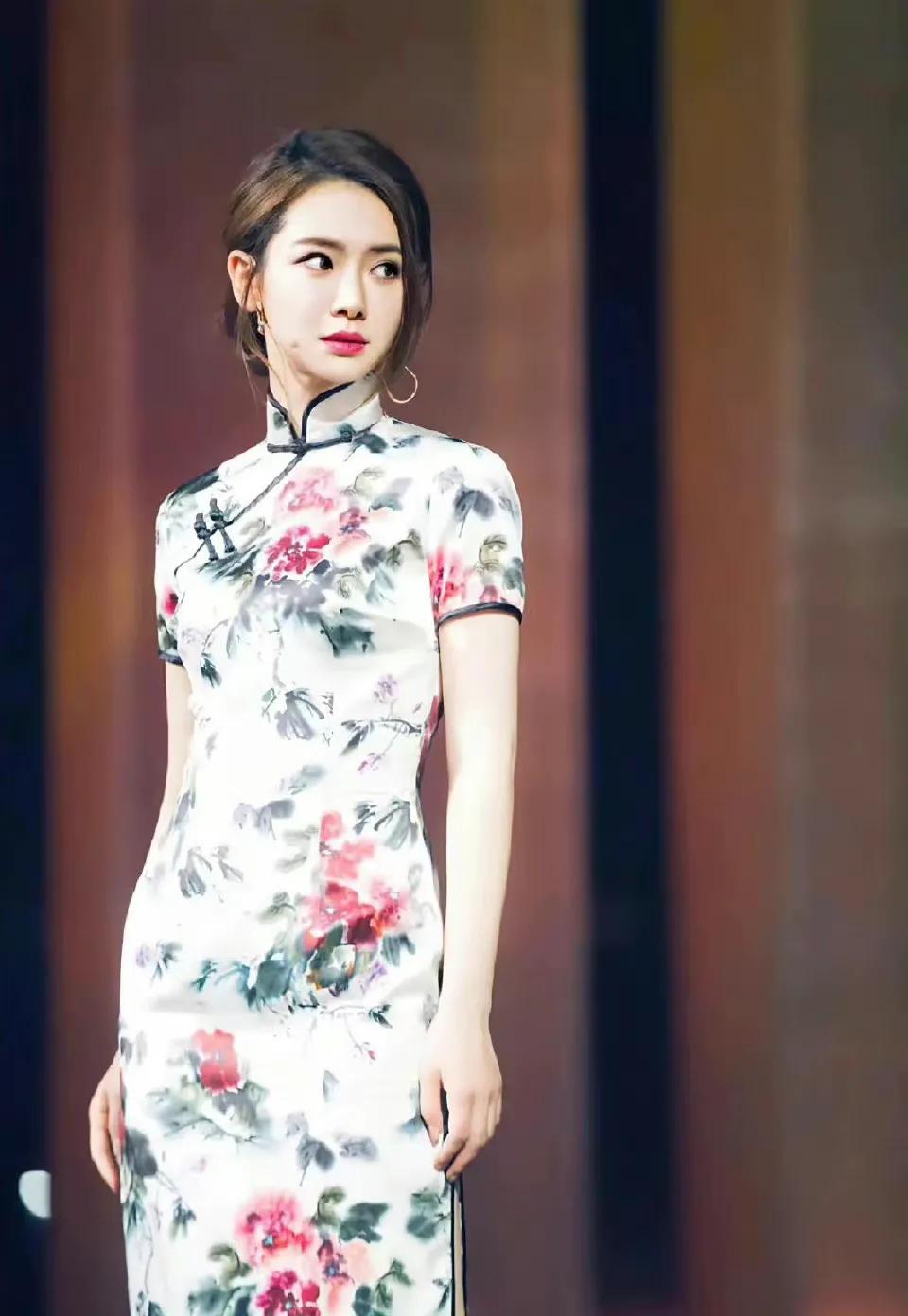 盘点各大女明星穿旗袍的样子？谁是你心中的旗袍天花板？