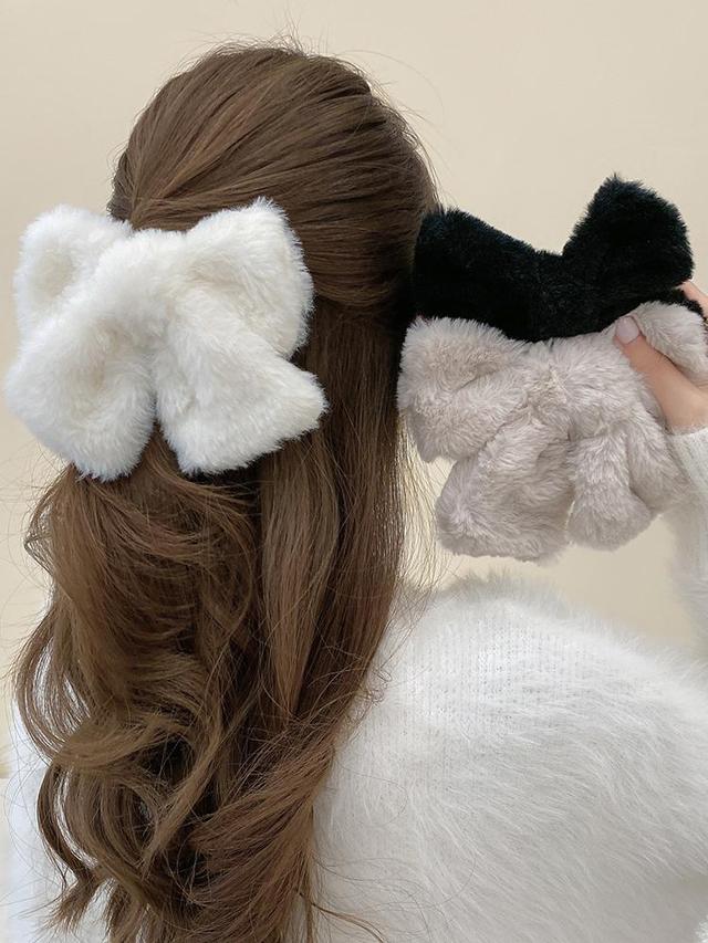 流行美发夹(2021年冬季火爆的夹子头饰发夹来了)