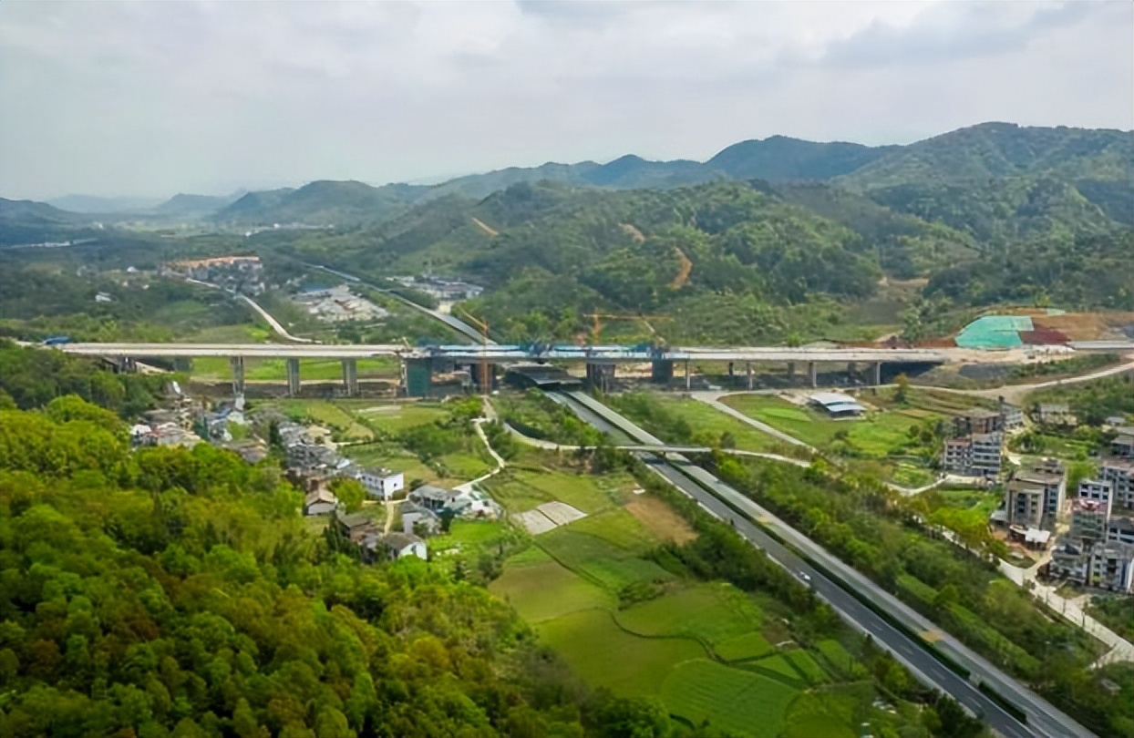 江西将迎来一条标准较高、通行能力较大的快速通道，就在宜春境内