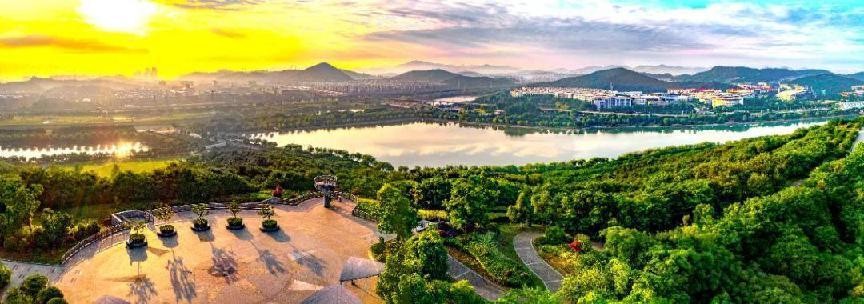 来金陵城，观长江波澜，枕九乡水脉，与南京财经大学共奋进