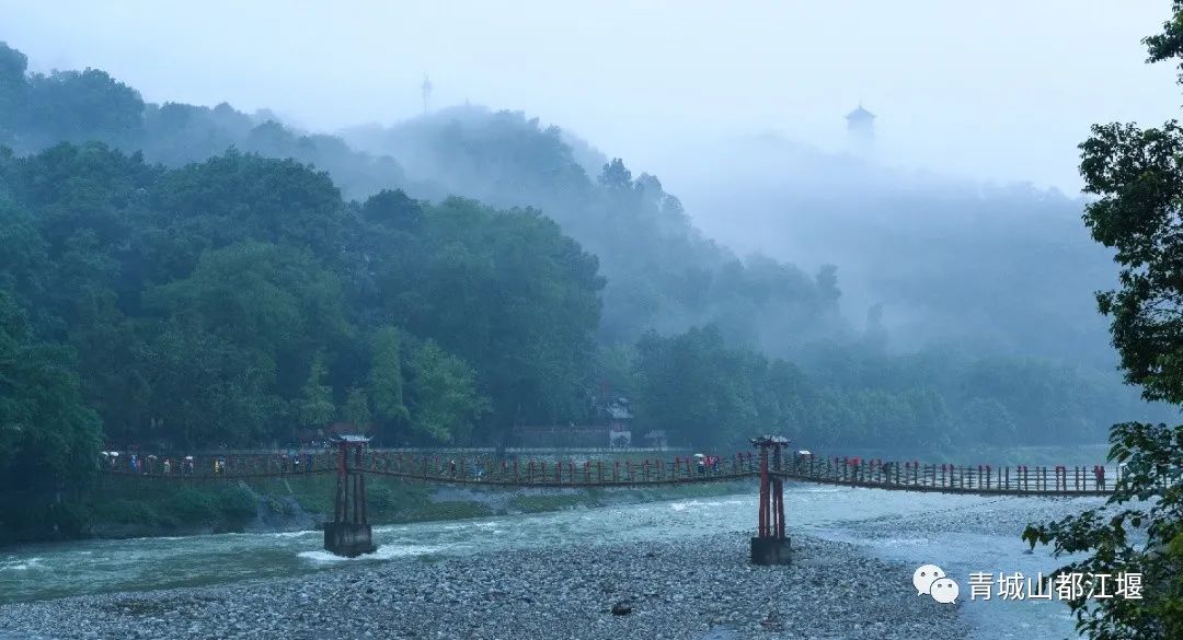 都江堰的六月！烟雨入古堰，山水云雾起......成都出发1h抵达的23℃避暑胜地！这个夏天一定要这样玩～