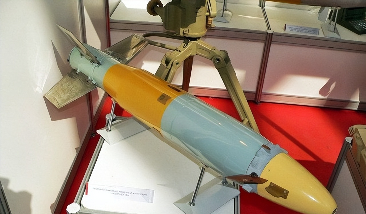 ����˹װ��־����BMP-1����ս��