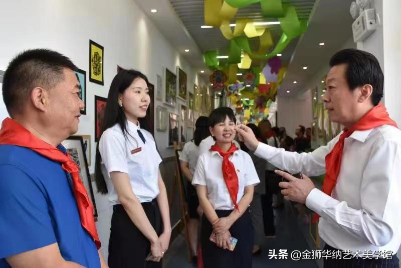 曲江第九小学校园美术馆开馆暨高雅艺术进校园活动顺利举行