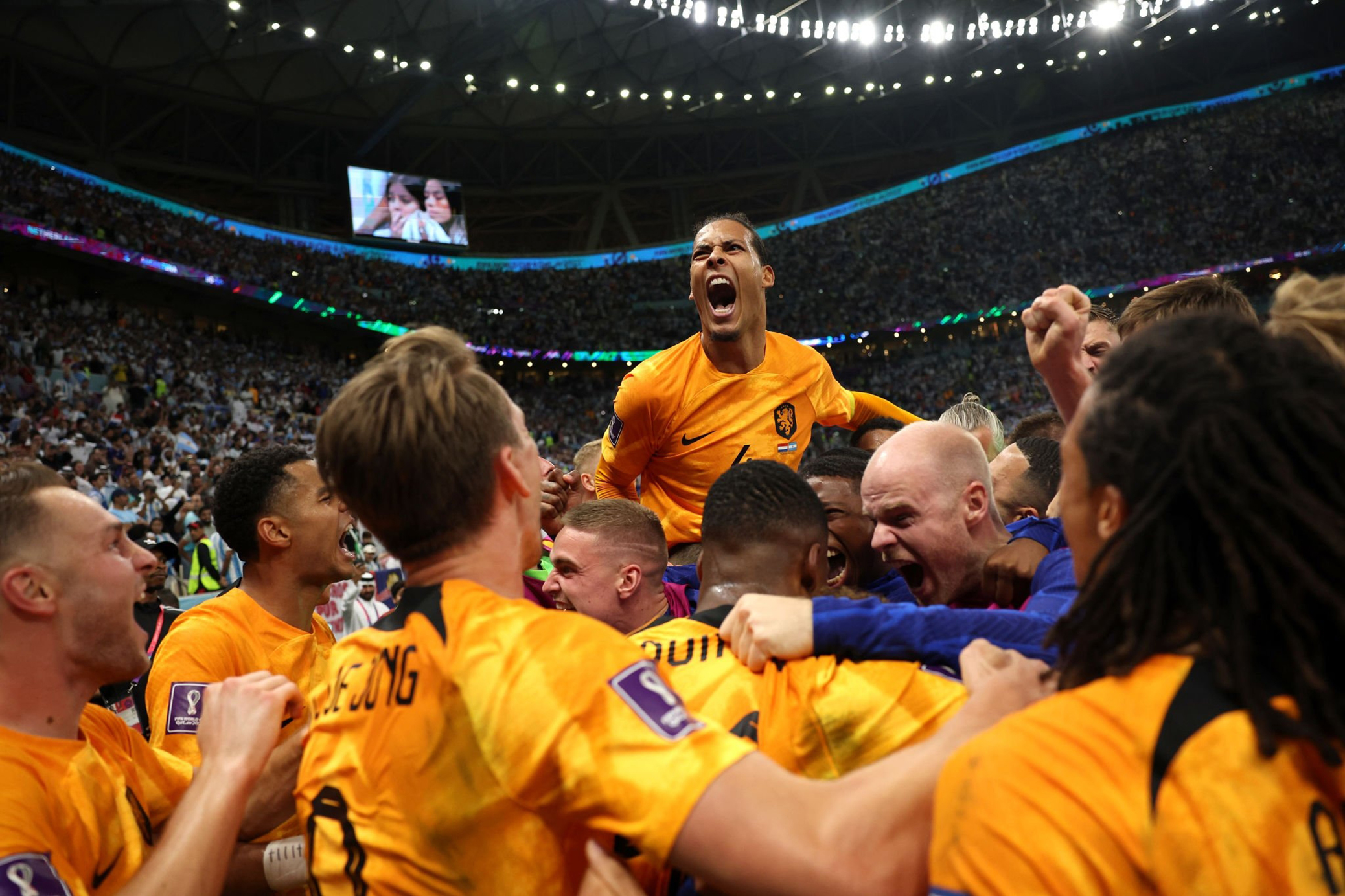 6-5！5-3！世界杯悲喜夜：阿根廷惊险进4强，巴西荷兰回家