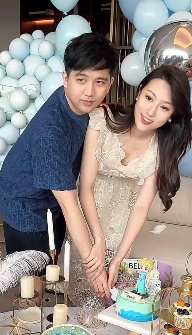 "赵子龙"24岁女儿大秀身材!产后小腹平坦,皮肤白皙美到发光