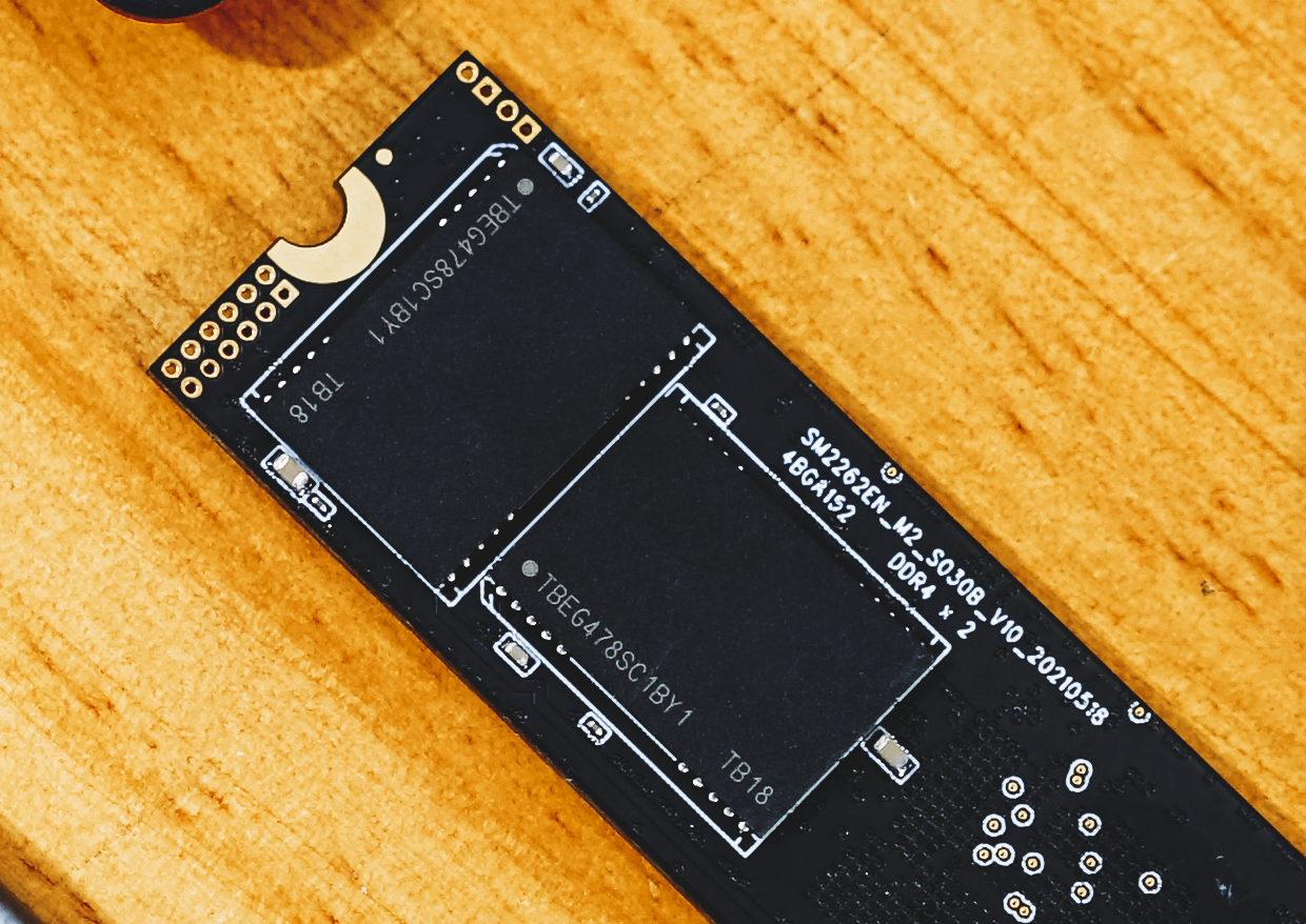 TLC闪存颗粒！aigo最新的PCIe3.0旗舰固态居然这样玩？