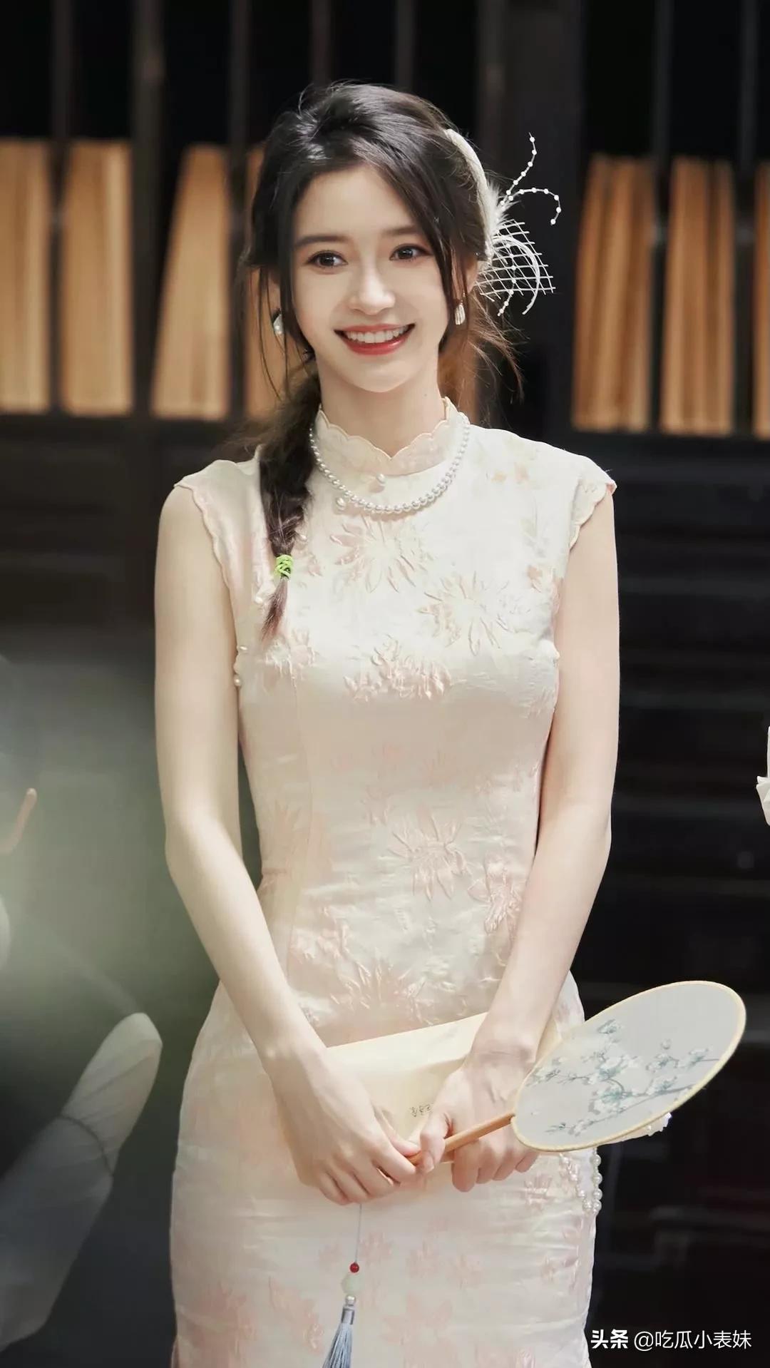 Angelababy（杨颖），杨柳细腰，你觉得哪张最美？